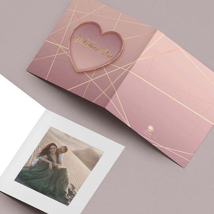کارت پستال عاشقانه قلب طلایی